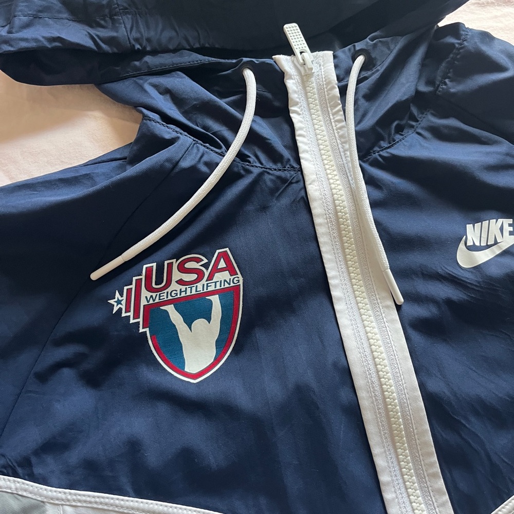 Nike women’s USA Weightlifting windbreaker warm up jacket